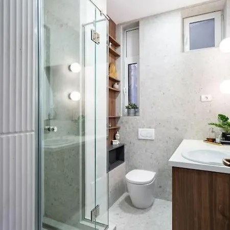 Apartment Deluxe 3